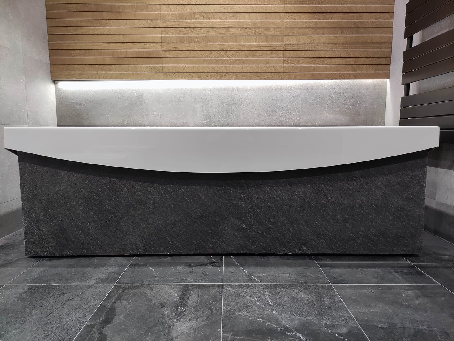 T Tiling kupaonica